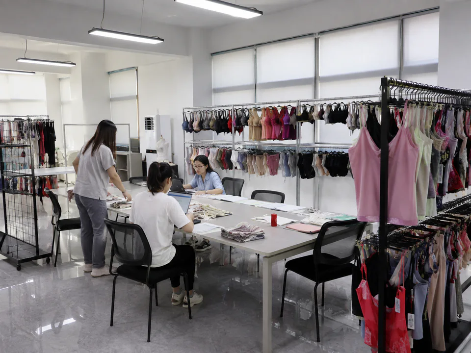Ecommerce lingerie brands